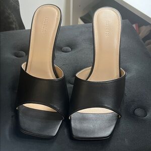 Forever 21 Black and Cream Women's Mules